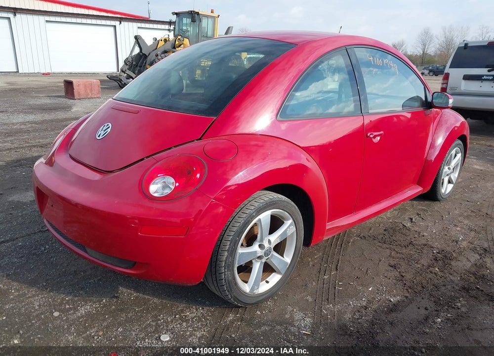 2010 VOLKSWAGEN NEW BEETLE 2.5L VIN: 3VWRG3AG1AM013769