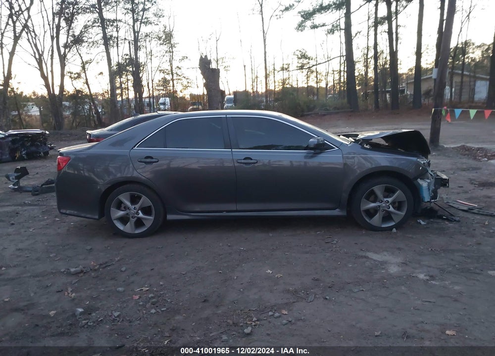 2013 TOYOTA CAMRY SE V6 VIN: 4T1BK1FK6DU533661