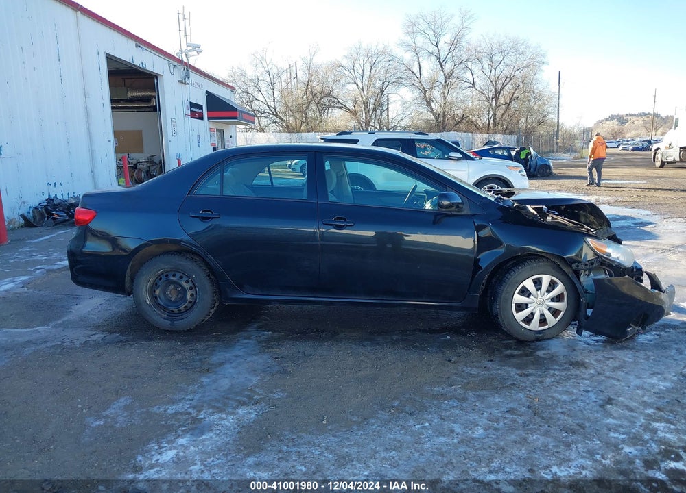 2011 TOYOTA COROLLA LE VIN: 2T1BU4EE7BC744213