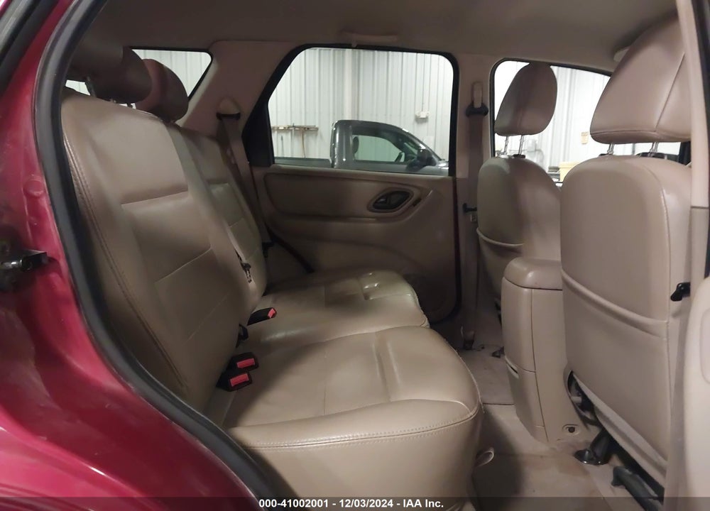 2005 FORD ESCAPE LIMITED VIN: 1FMYU04195KE33396