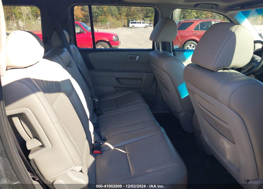 2011 HONDA PILOT EX-L VIN: 5FNYF4H71BB055071