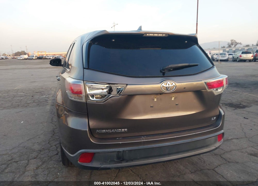 2015 TOYOTA HIGHLANDER LE PLUS V6 VIN: 5TDZKRFHXFS075720