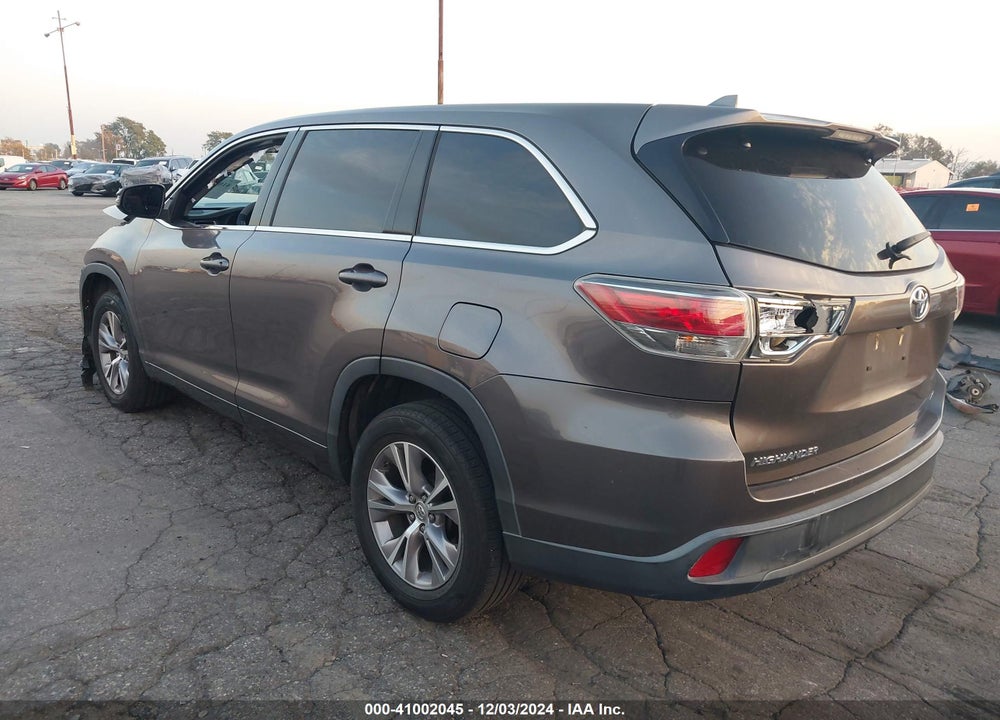 2015 TOYOTA HIGHLANDER LE PLUS V6 VIN: 5TDZKRFHXFS075720