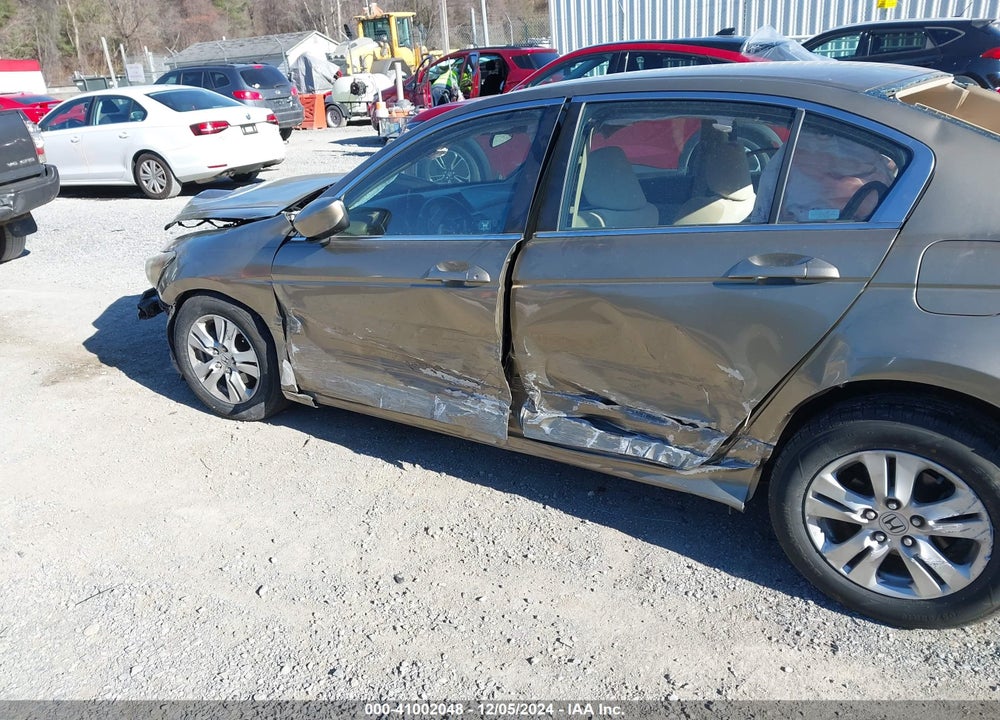 2008 HONDA ACCORD VIN: 1HGCP26468A039858