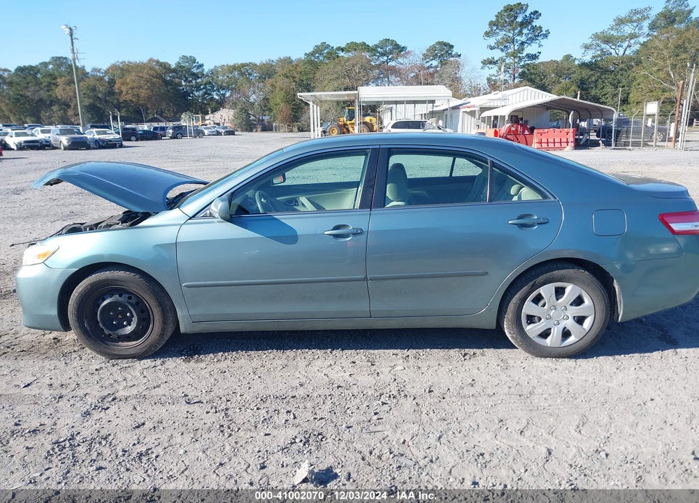 2011 TOYOTA CAMRY LE VIN: 4T1BF3EK3BU696864