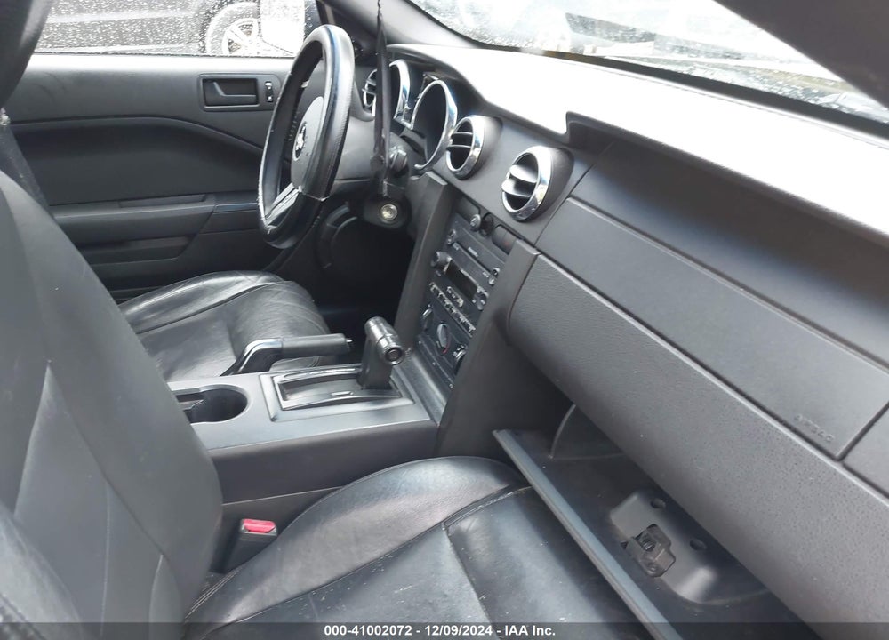 2005 FORD MUSTANG V6 DELUXE/V6 PREMIUM VIN: 1ZVFT80N455118720