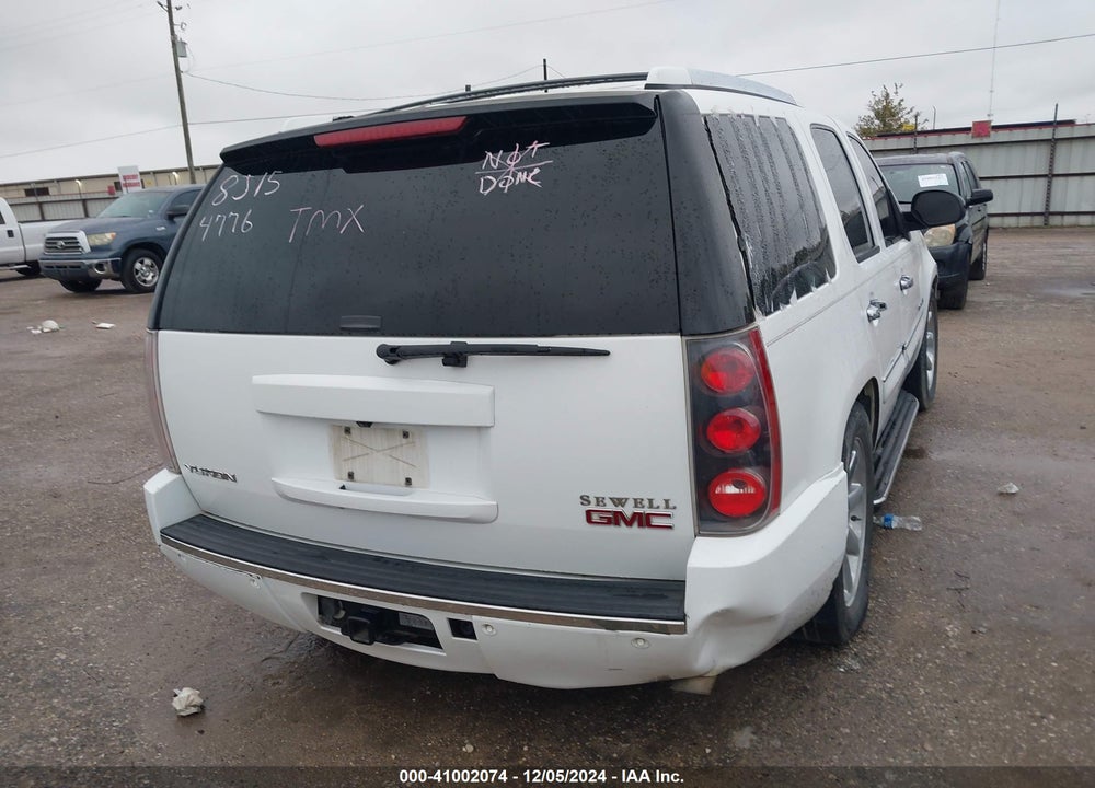 2008 GMC YUKON DENALI VIN: 1GKEC63818J154776