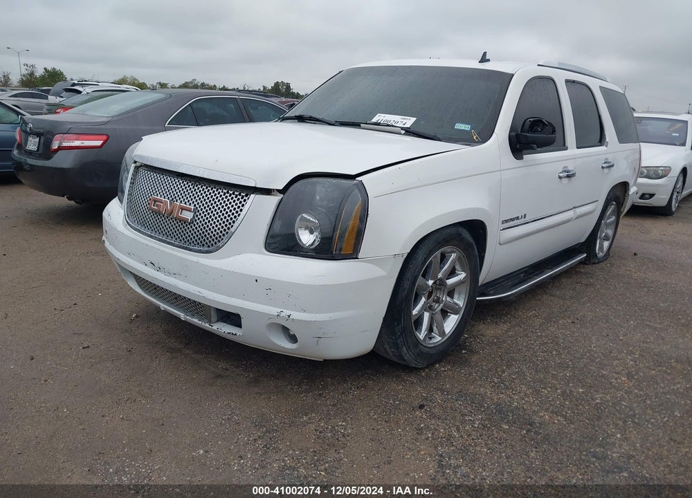 2008 GMC YUKON DENALI VIN: 1GKEC63818J154776