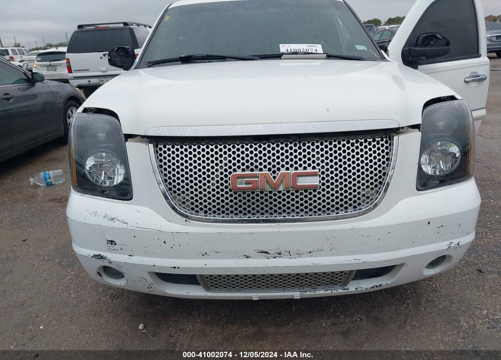2008 GMC YUKON DENALI VIN: 1GKEC63818J154776
