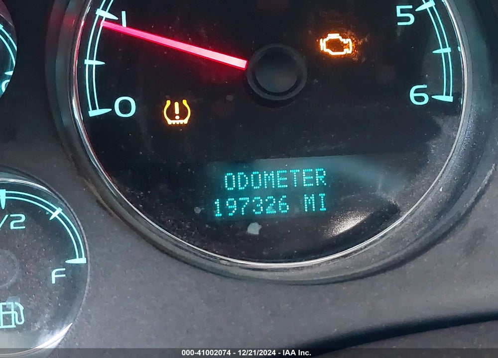 2008 GMC YUKON DENALI VIN: 1GKEC63818J154776