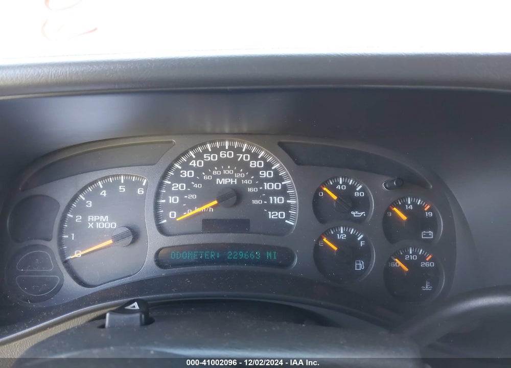 2004 CHEVROLET SUBURBAN 1500 Z71 VIN: 3GNFK16Z24G269366