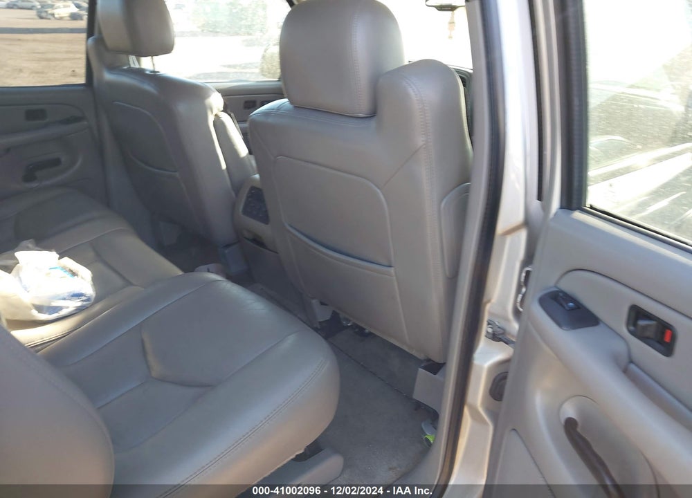2004 CHEVROLET SUBURBAN 1500 Z71 VIN: 3GNFK16Z24G269366