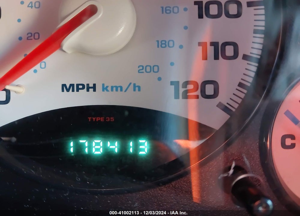 2004 JEEP LIBERTY SPORT VIN: 1J4GK48K24W319676