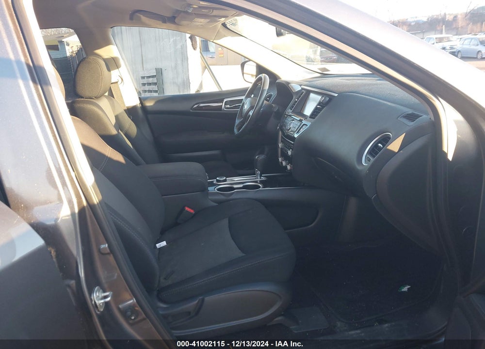 2017 NISSAN PATHFINDER SV VIN: 5N1DR2MM7HC692537
