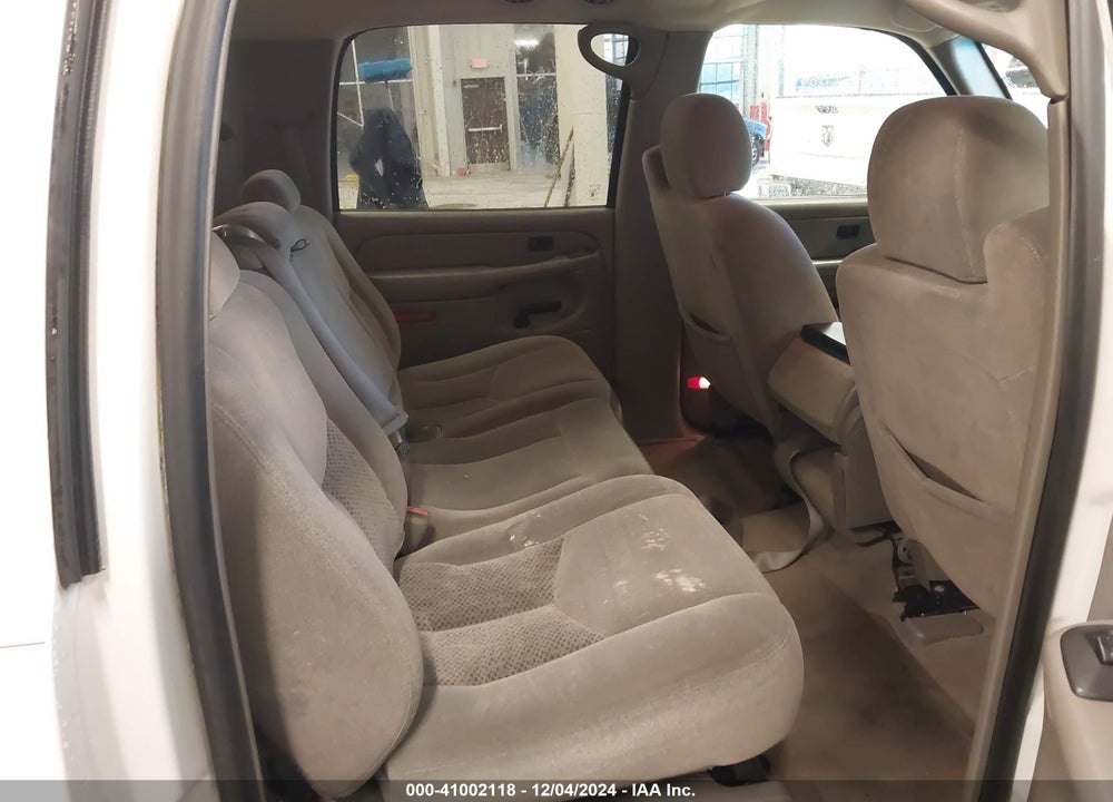 2005 CHEVROLET SUBURBAN 1500 LS VIN: 3GNEC16Z65G280235