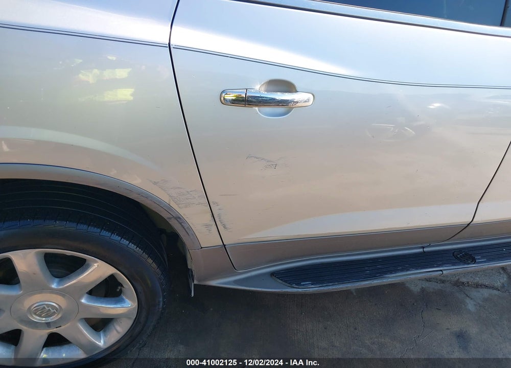 2011 BUICK ENCLAVE 1XL VIN: 5GAKRBED5BJ332424