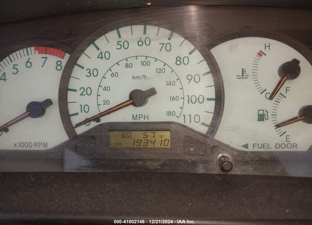 2004 TOYOTA COROLLA LE VIN: 1NXBR32EX4Z203626