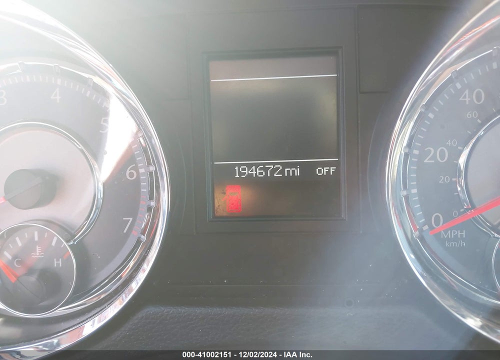 2014 CHRYSLER TOWN & COUNTRY TOURING VIN: 2C4RC1BG9ER437524