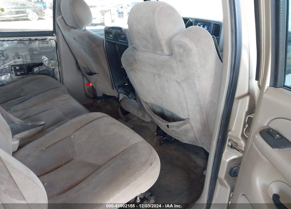 2005 GMC YUKON SLE VIN: 1GKEC13T15J199364