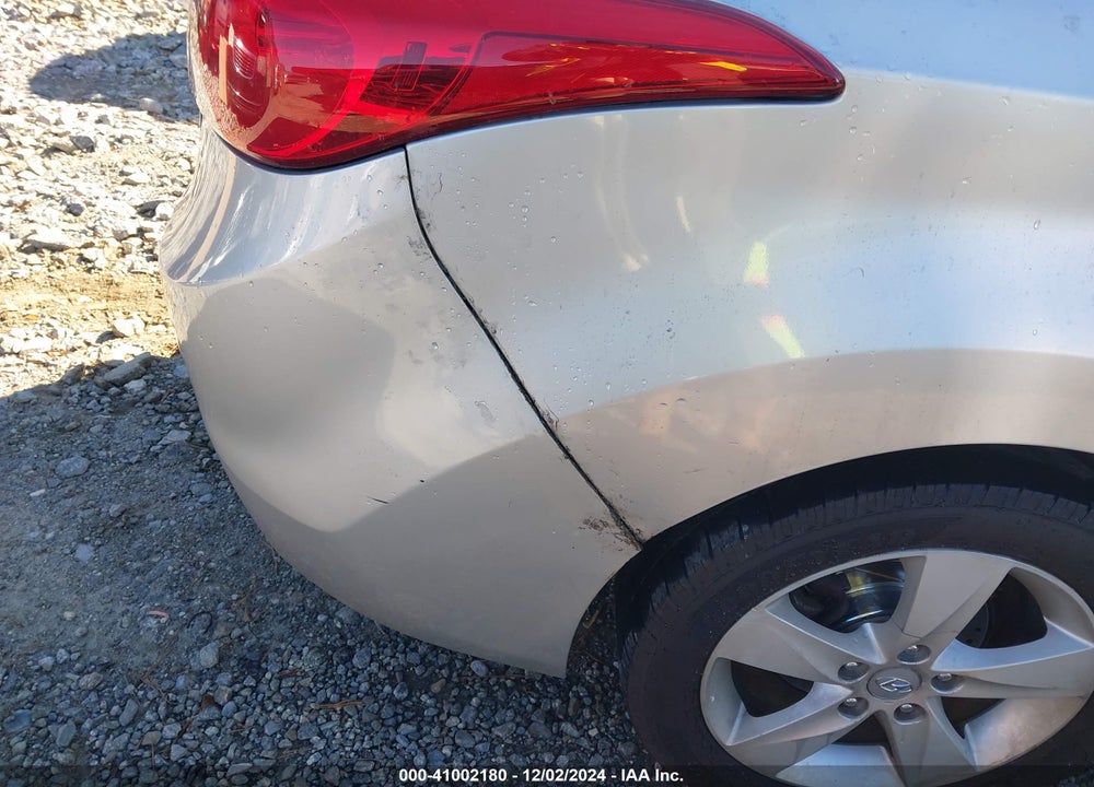 2013 HYUNDAI ELANTRA VIN: KMHDH4AE4DU597448