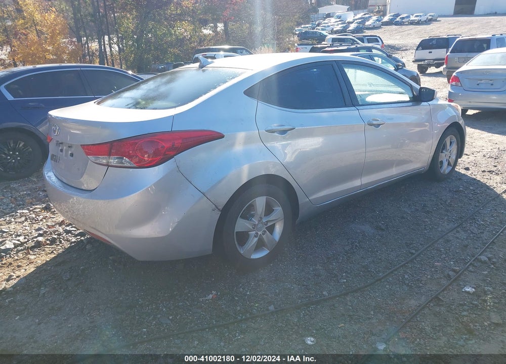 2013 HYUNDAI ELANTRA VIN: KMHDH4AE4DU597448
