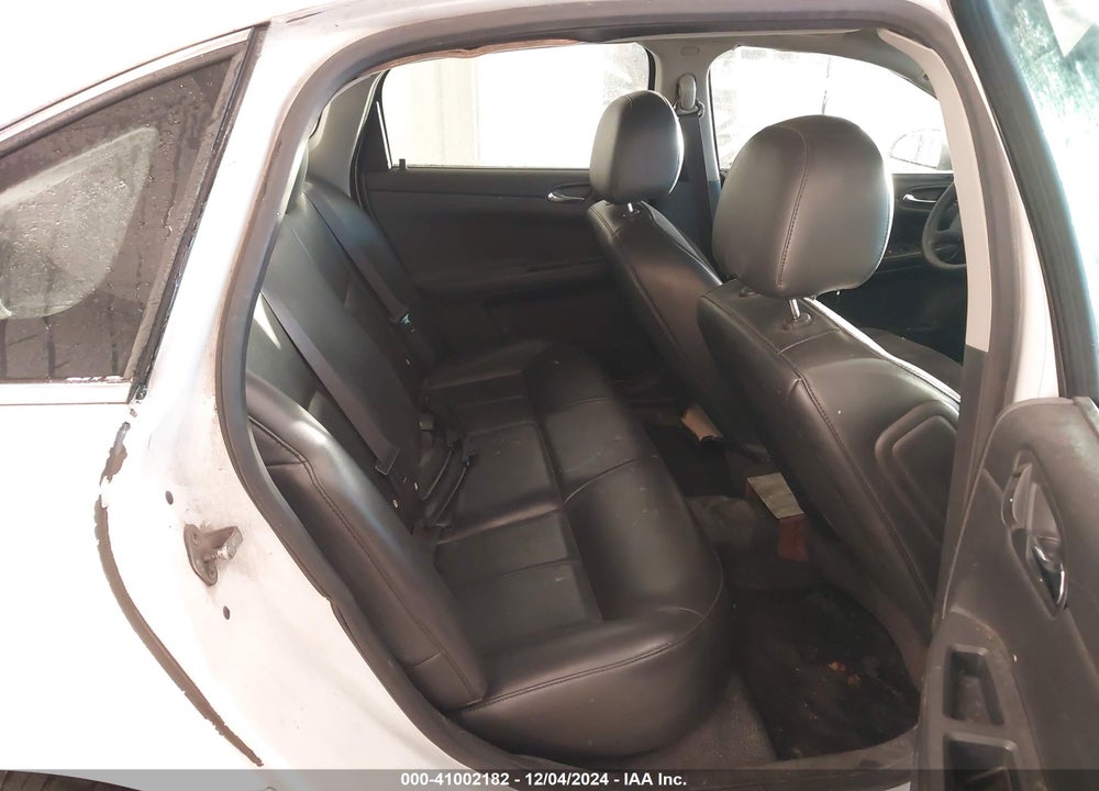 2011 CHEVROLET IMPALA VIN: 2G1WD5EM0B1172438