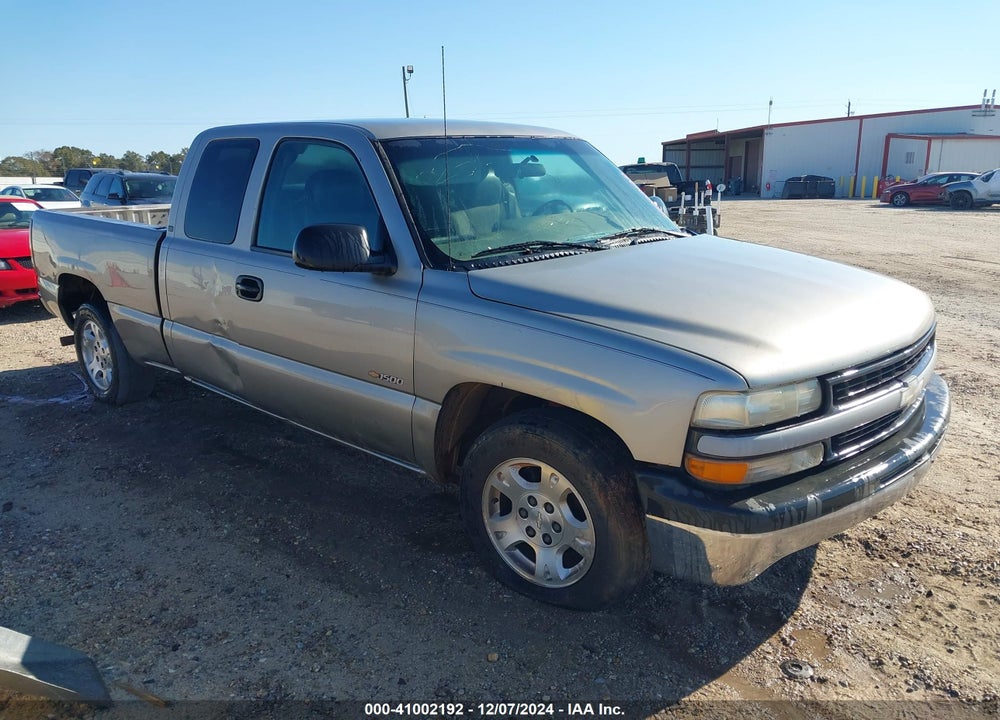 2000 CHEVROLET SILVERADO 1500 VIN: 2GCEC19W4Y1385413