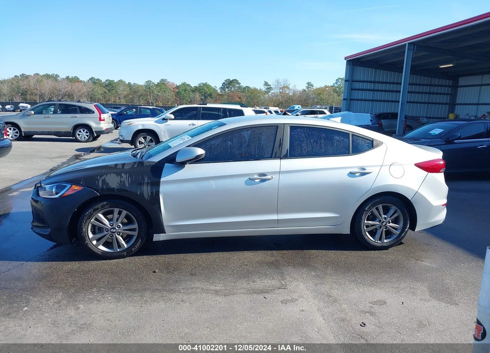 2018 HYUNDAI ELANTRA SEL VIN: 5NPD84LF3JH258857
