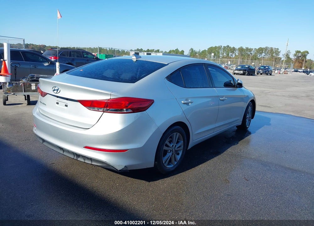 2018 HYUNDAI ELANTRA SEL VIN: 5NPD84LF3JH258857