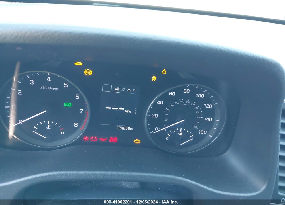 2018 HYUNDAI ELANTRA SEL VIN: 5NPD84LF3JH258857
