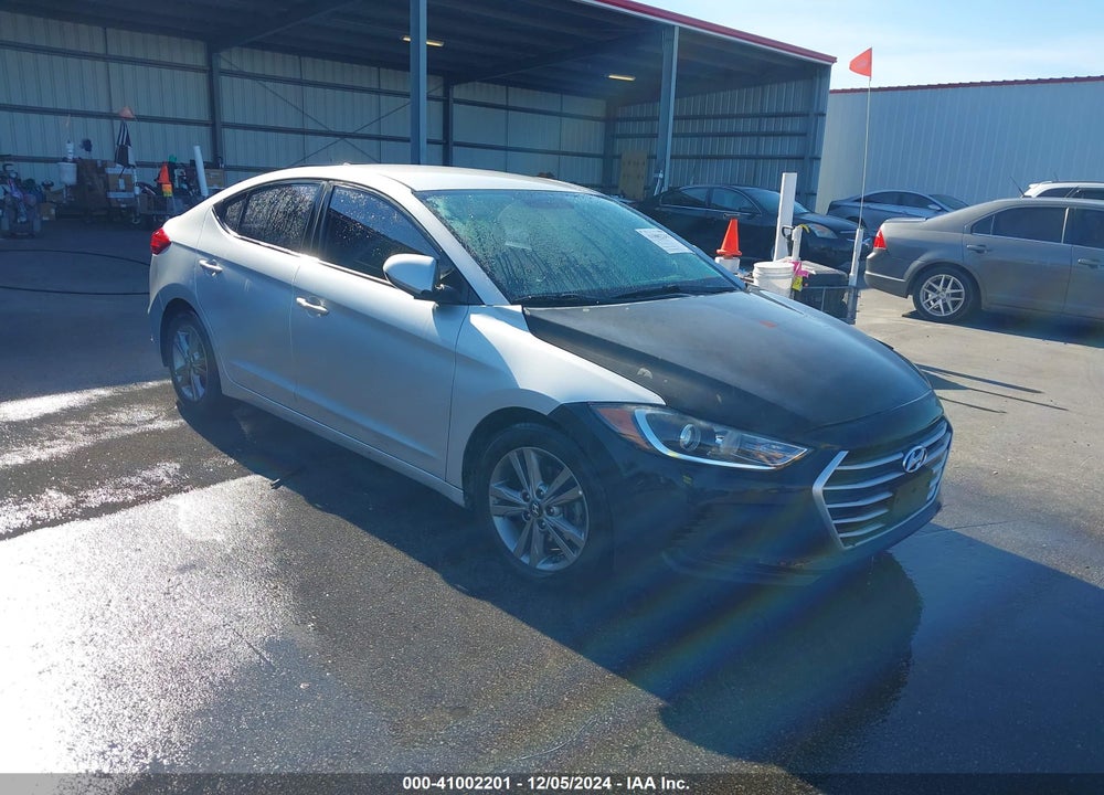 2018 HYUNDAI ELANTRA SEL VIN: 5NPD84LF3JH258857