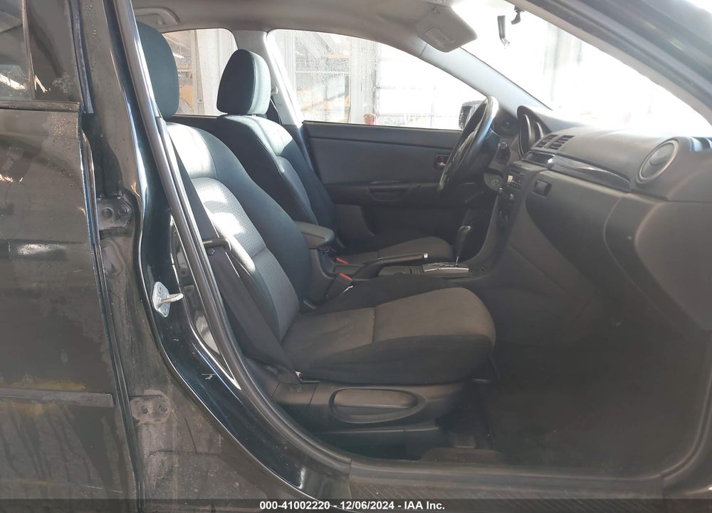 2006 MAZDA 3 I VIN: JM1BK12F061442192