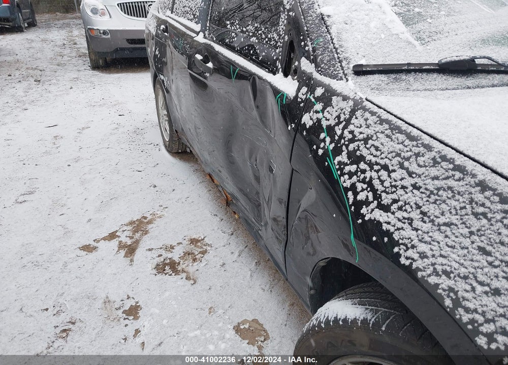 2010 FORD FOCUS SE VIN: 1FAHP3FN0AW147653