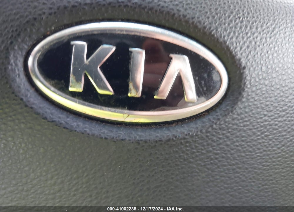 2010 KIA OPTIMA LX VIN: KNAGG4A82A5444553