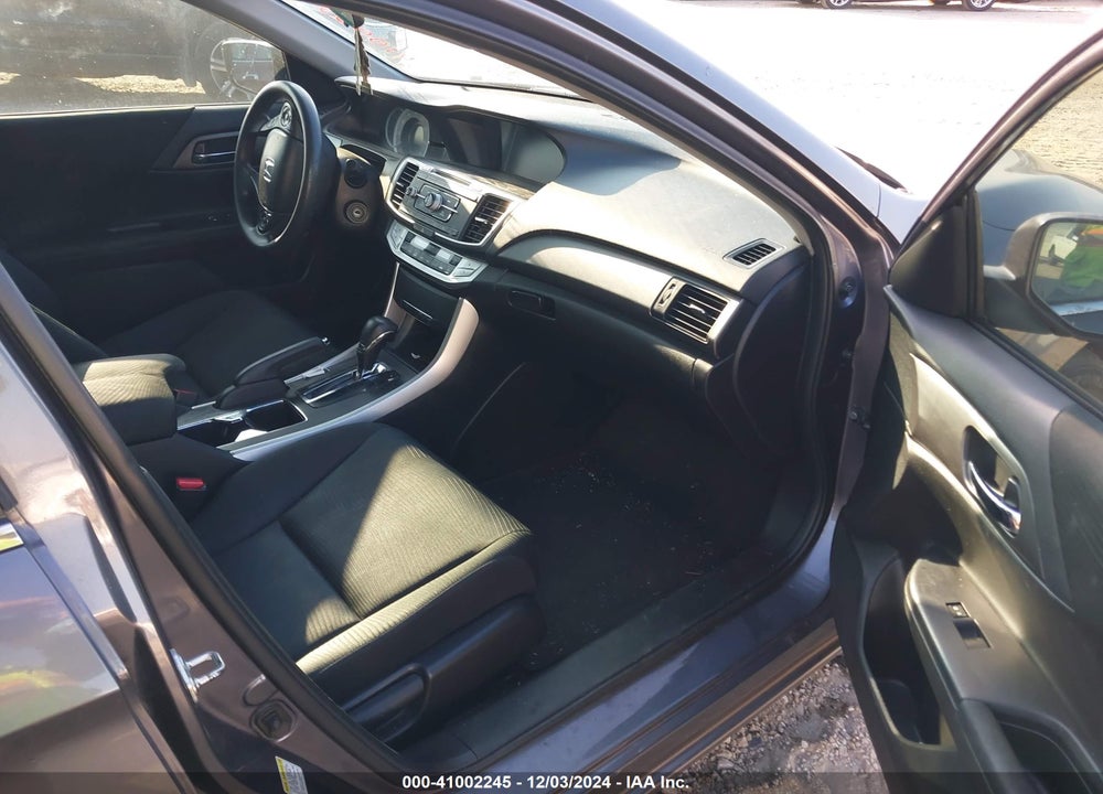 2014 HONDA ACCORD VIN: 1HGCR2F34EA285465