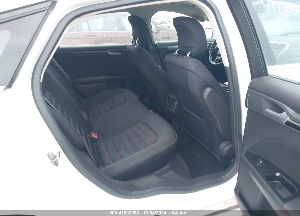 2013 FORD FUSION SE VIN: 3FA6P0HR5DR110157