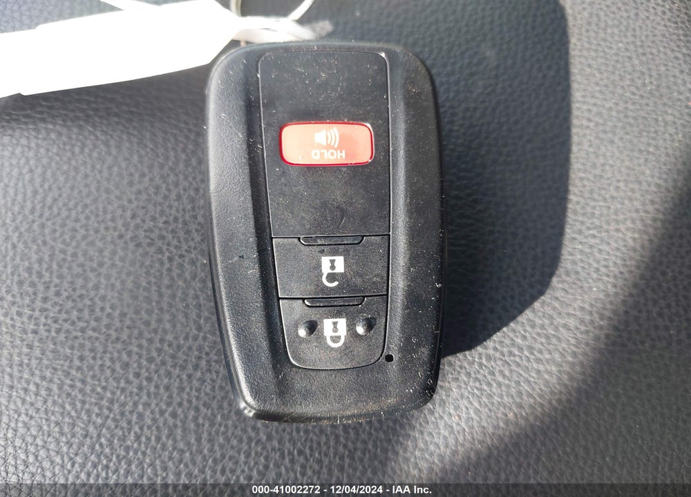 2021 TOYOTA RAV4 XLE VIN: 2T3P1RFV8MW143024