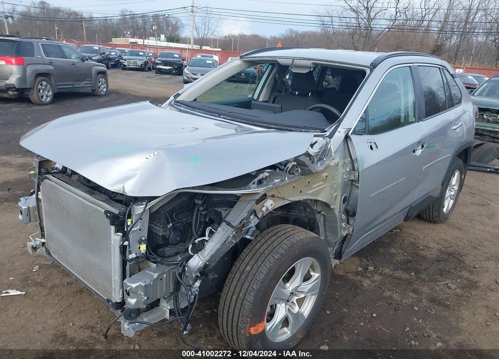 2021 TOYOTA RAV4 XLE VIN: 2T3P1RFV8MW143024