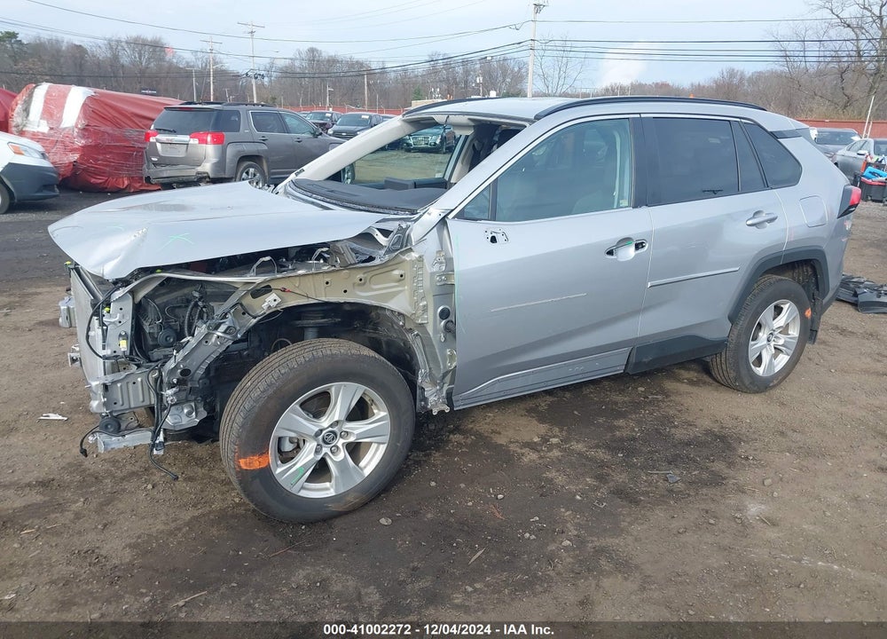 2021 TOYOTA RAV4 XLE VIN: 2T3P1RFV8MW143024