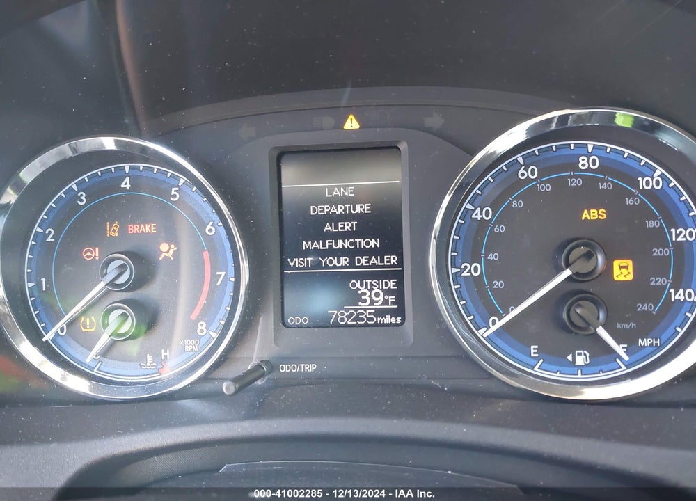 2017 TOYOTA COROLLA LE VIN: 2T1BURHE8HC773348