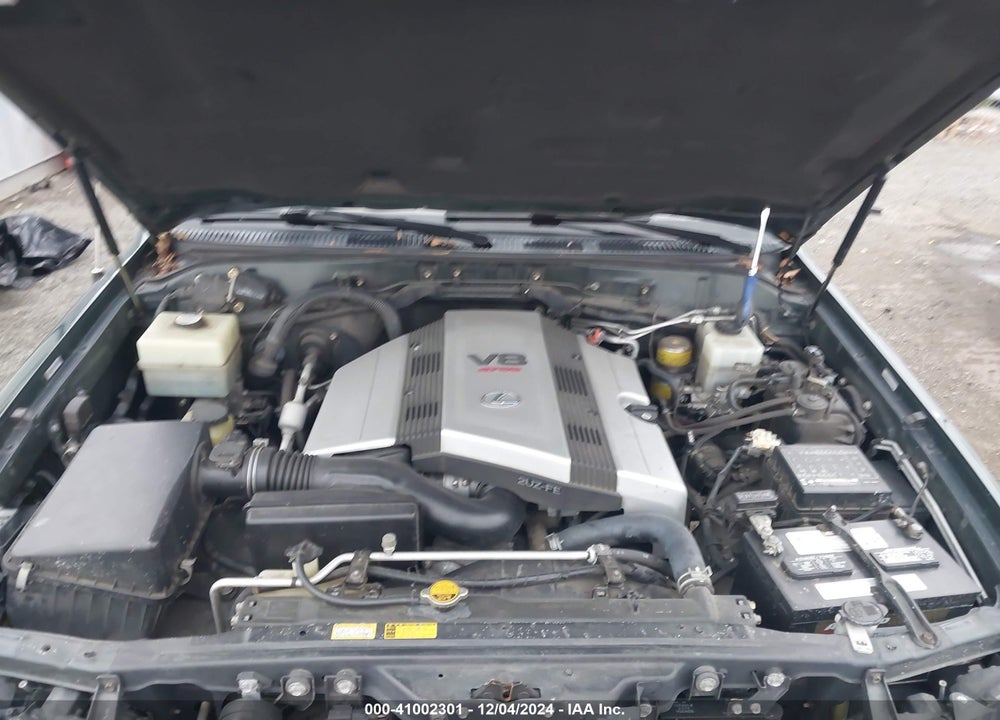 1998 LEXUS LX 470 VIN: JT6HT00W3W0018040