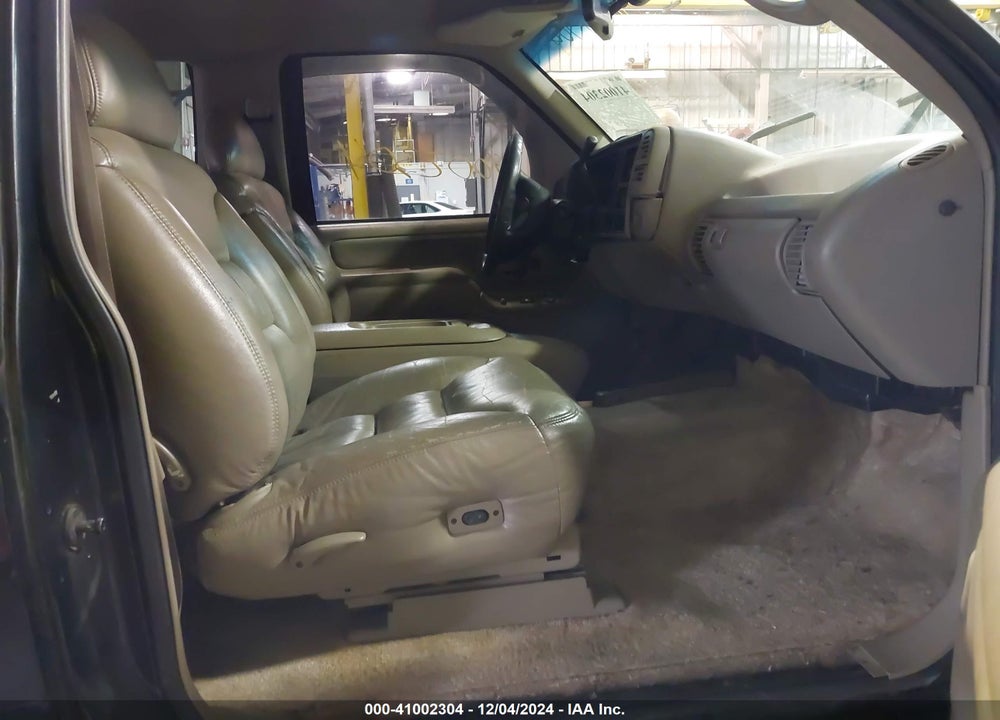 1996 CHEVROLET TAHOE K1500 VIN: 3GNEK18R8TG117180