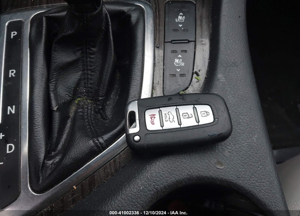 2011 KIA OPTIMA VIN: KNAGN4A75B5141006