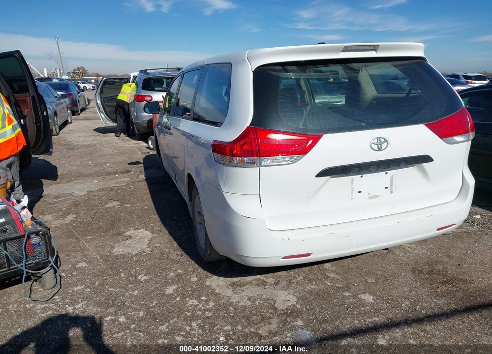 2012 TOYOTA SIENNA BASE 7 PASSENGER VIN: 5TDKA3DC4CS012469
