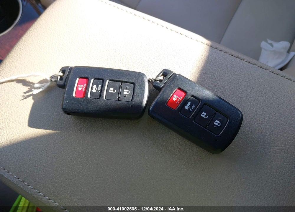 2012 TOYOTA CAMRY XLE VIN: 4T4BF1FK9CR247425