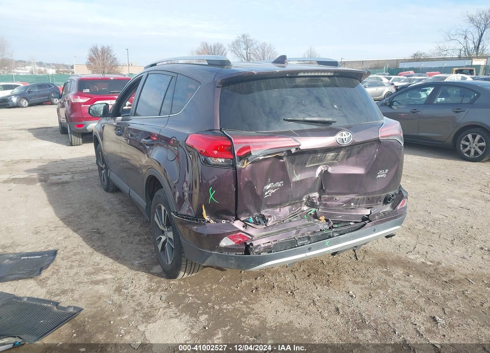 2016 TOYOTA RAV4 XLE VIN: 2T3RFREV7GW480574