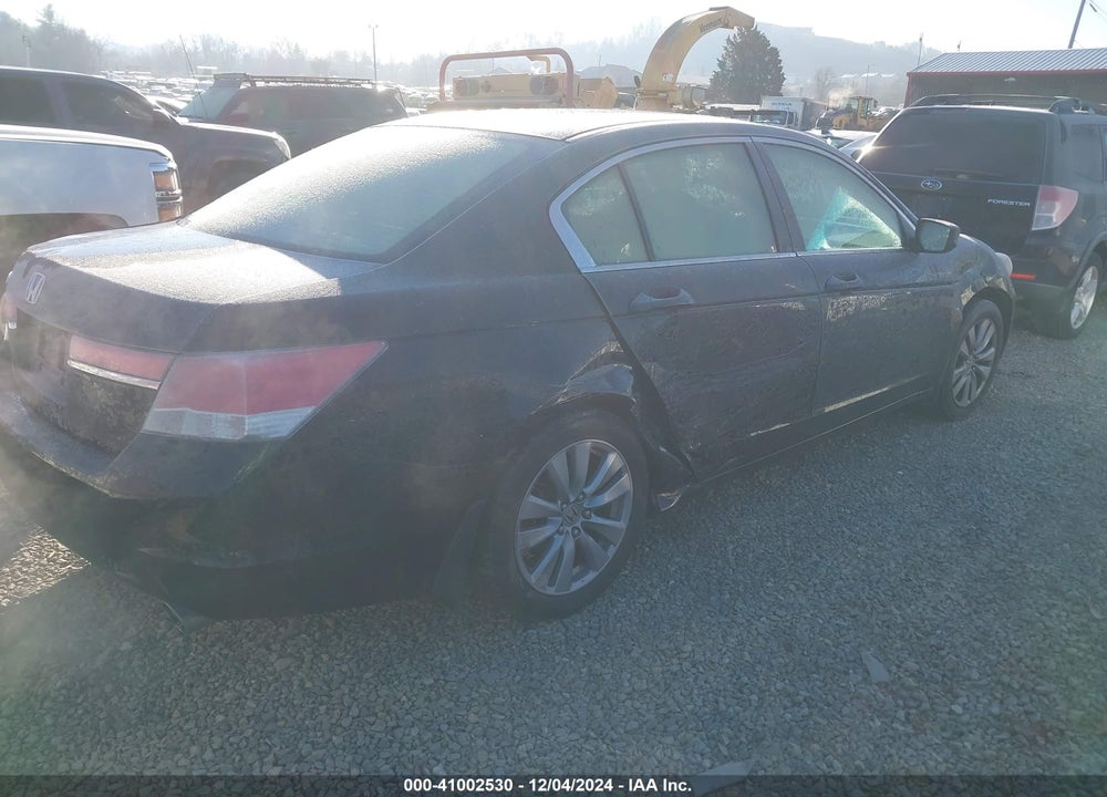 2011 HONDA ACCORD 2.4 EX VIN: 1HGCP2F77BA069789