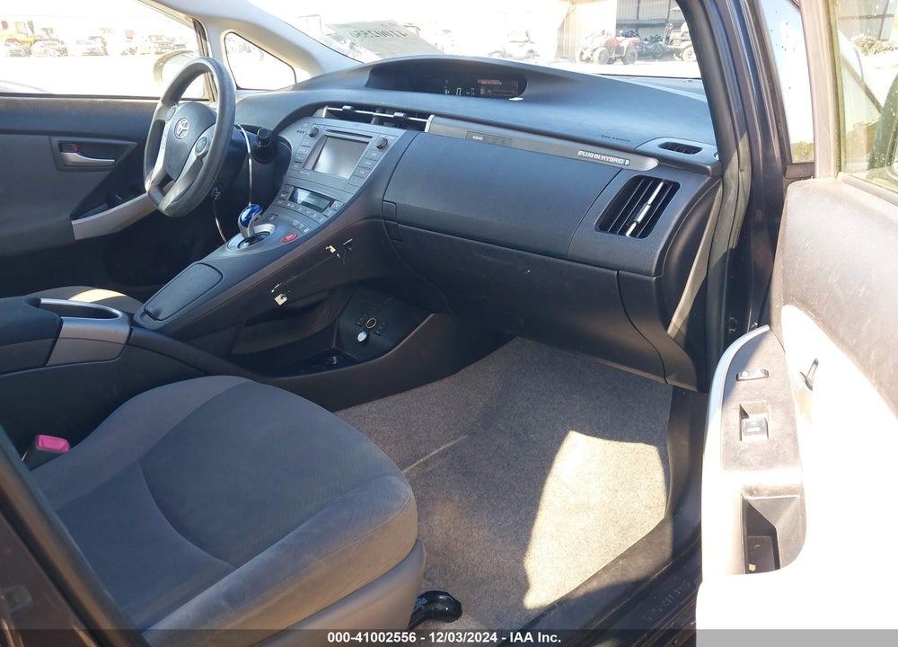 2013 TOYOTA PRIUS PLUG-IN VIN: JTDKN3DP5D3048584