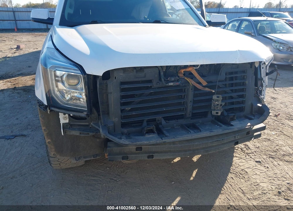 2017 GMC YUKON SLE VIN: 1GKS2AKC5HR331510