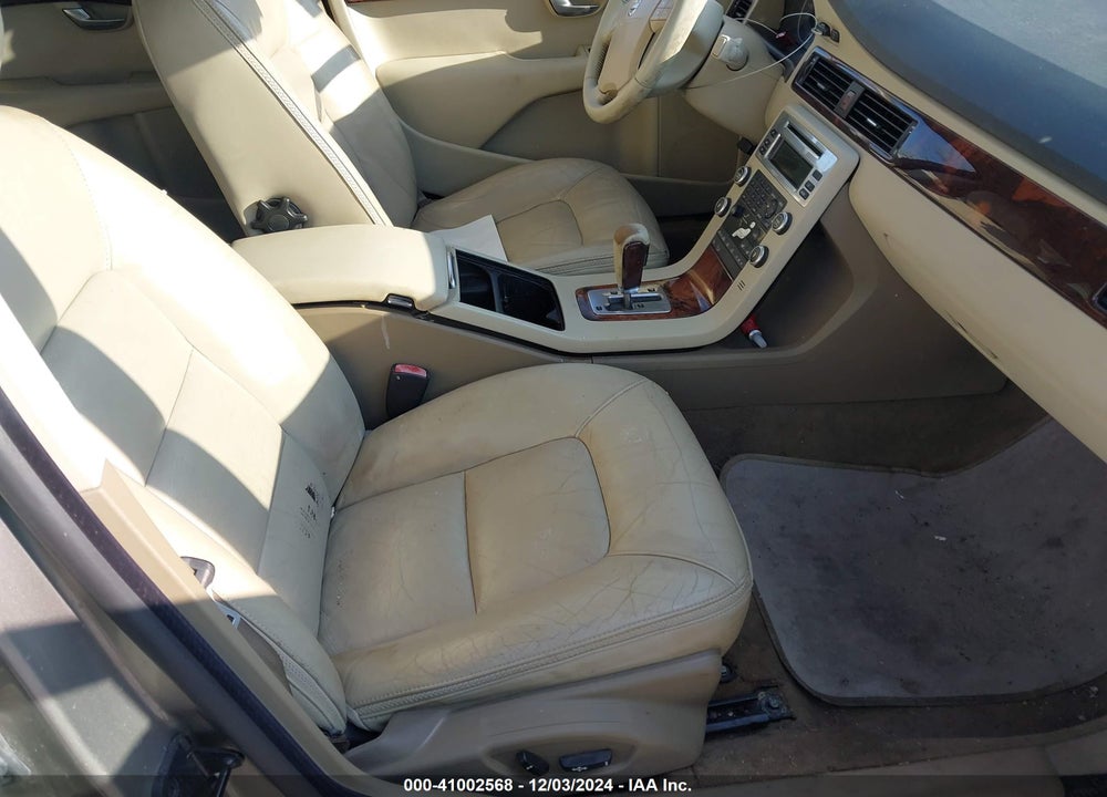 2008 VOLVO XC70 3.2 VIN: YV4BZ982581010227